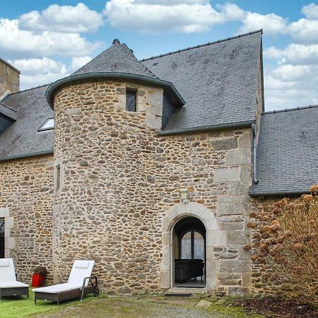 Tour Des Alleux - Maison De Maitre Pour 6 Taden Exterior photo