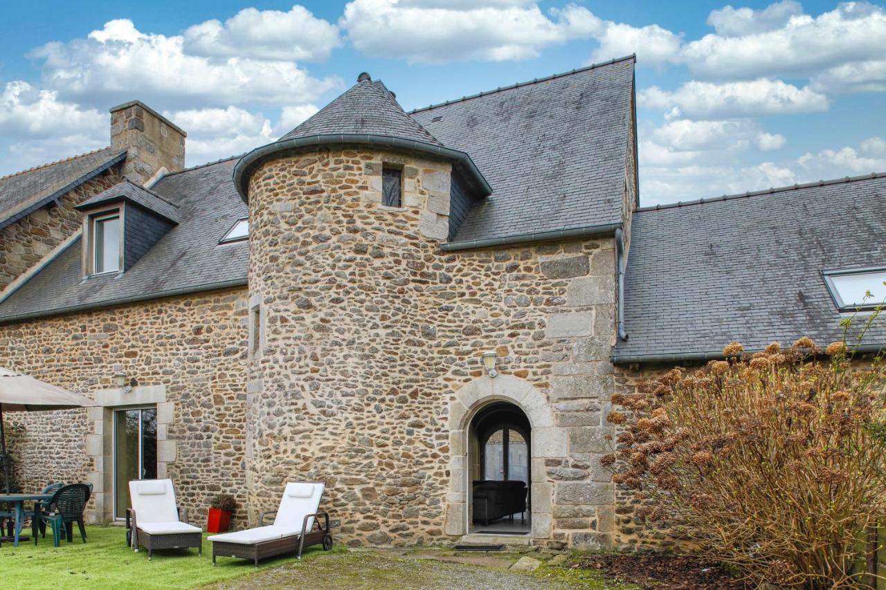 Tour Des Alleux - Maison De Maitre Pour 6 Taden Exterior photo