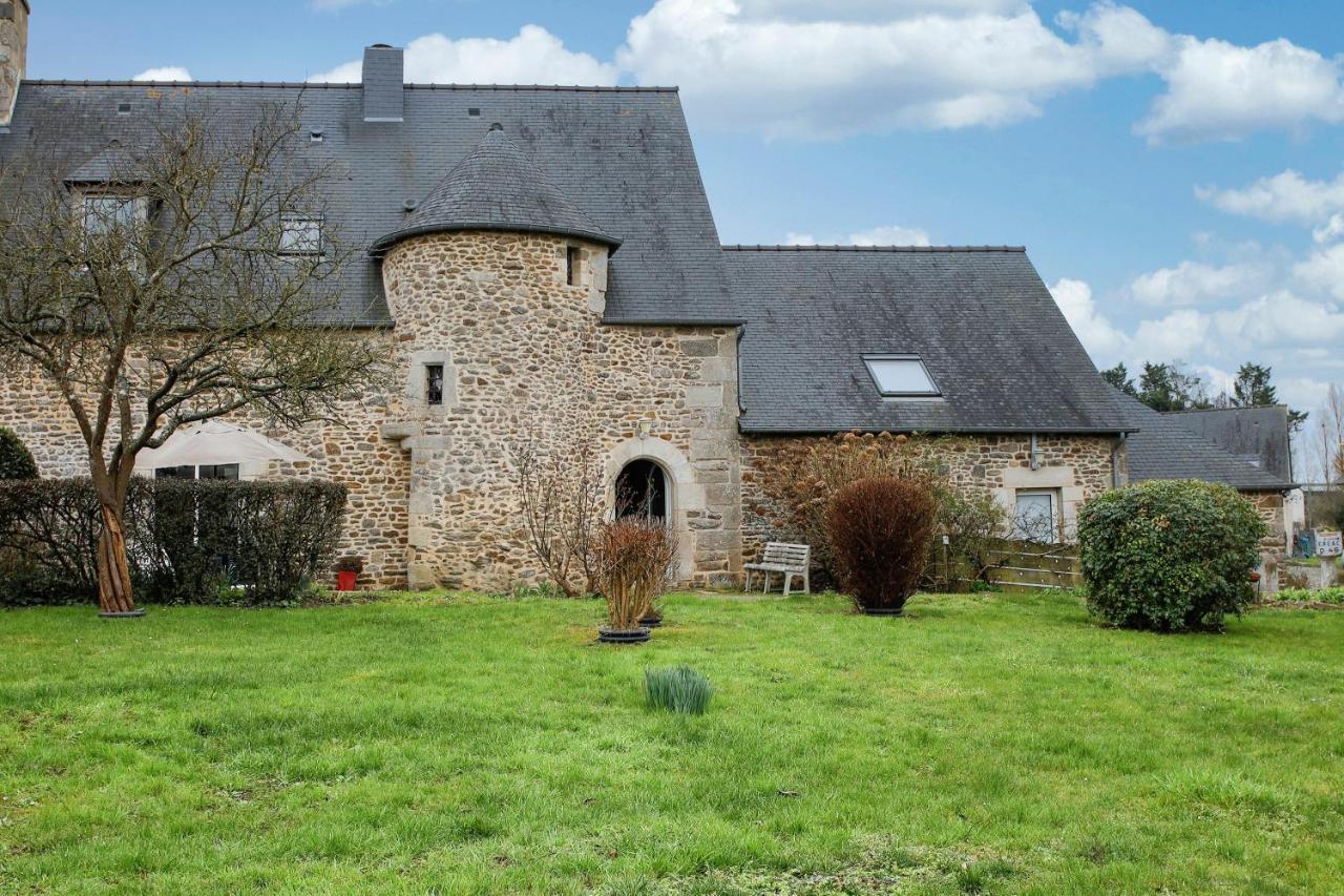 Tour Des Alleux - Maison De Maitre Pour 6 Taden Exterior photo